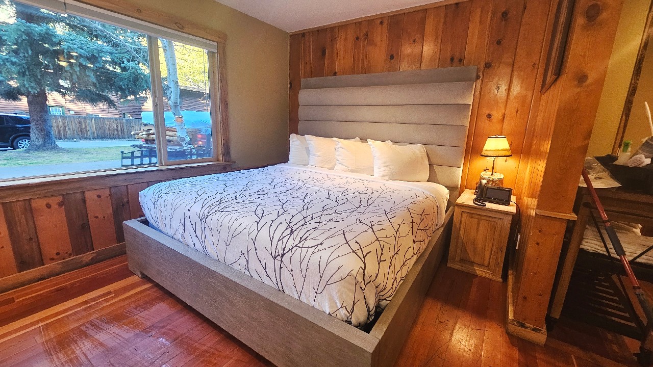 Riverfront Cottage #8 Interior